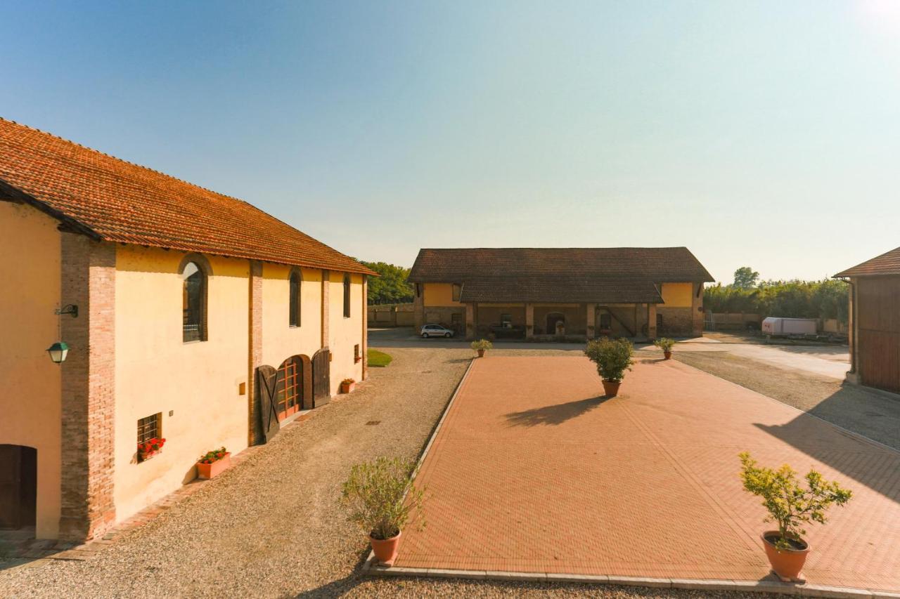 Agriturismo Le Corti Della Gualdana Вогера Екстериор снимка