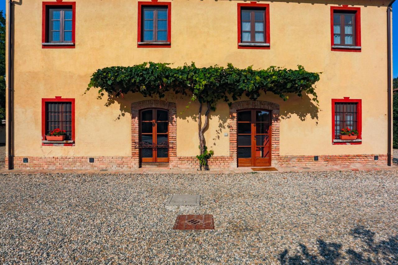 Agriturismo Le Corti Della Gualdana Вогера Екстериор снимка
