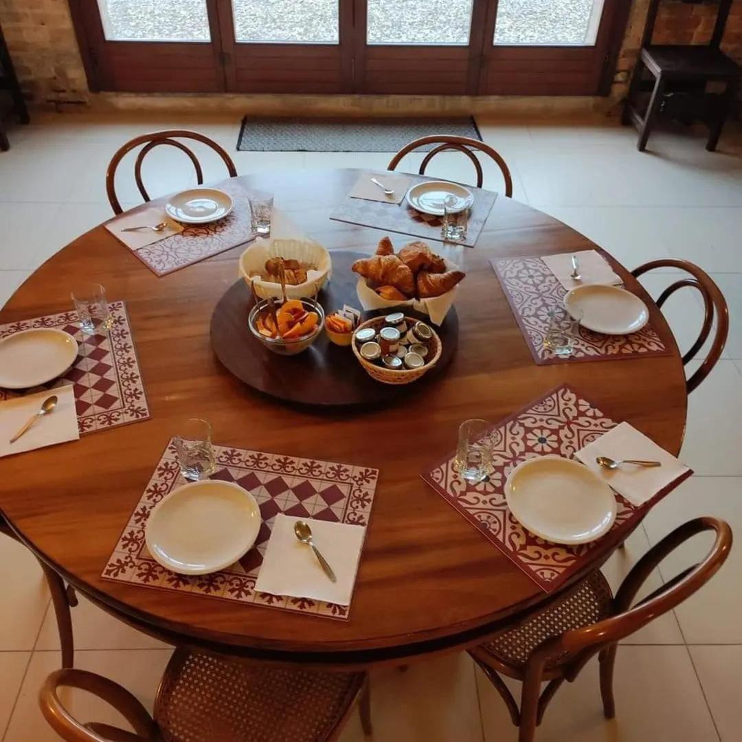 Agriturismo Le Corti Della Gualdana Вогера Екстериор снимка